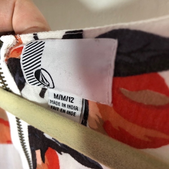 VOLCOM Props Print Ls Floral Romper - Picture 7 of 8